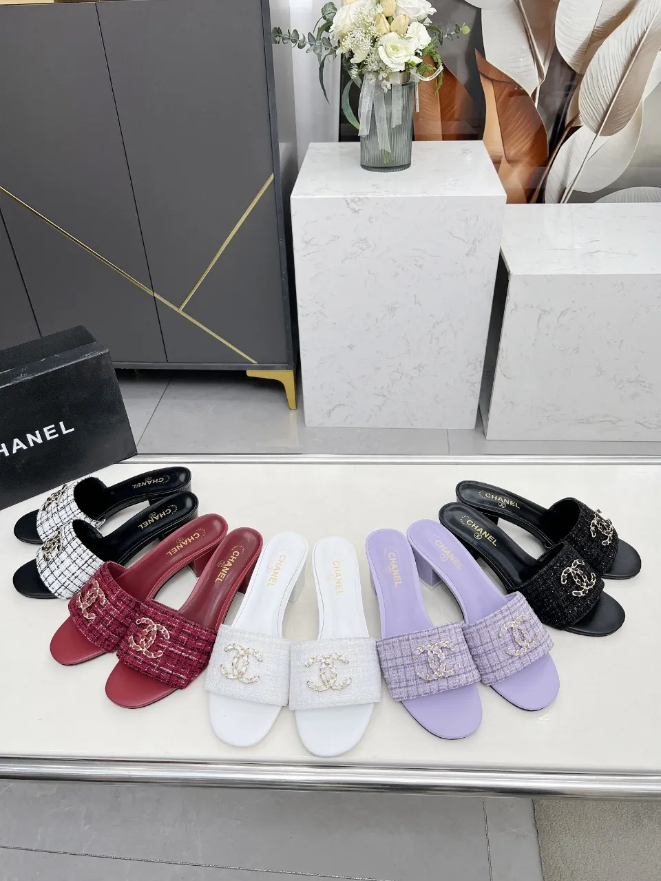 👟👟Ex-factory price 380👟👟 Genuine leather sole +30 chanel Chanel 2024 new slippers🔥🔥 Official website counter, fabric sheepskin, lining sheepskin, foot pad goatskin, 3 colors optional, size 35-42, genuine leather sole +30